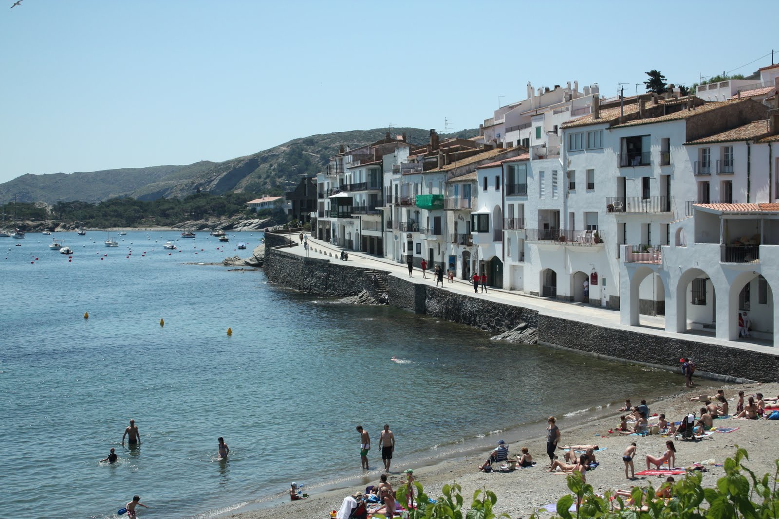 playas de españa: CADAQUES ( GERONA )