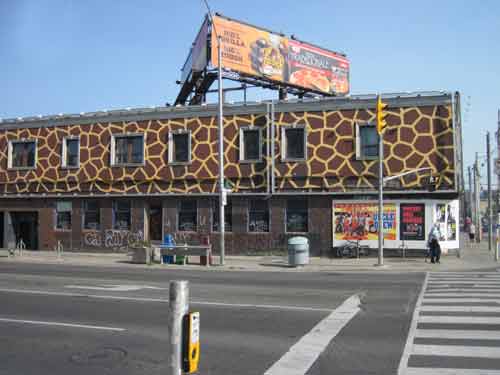 Giraffe Building