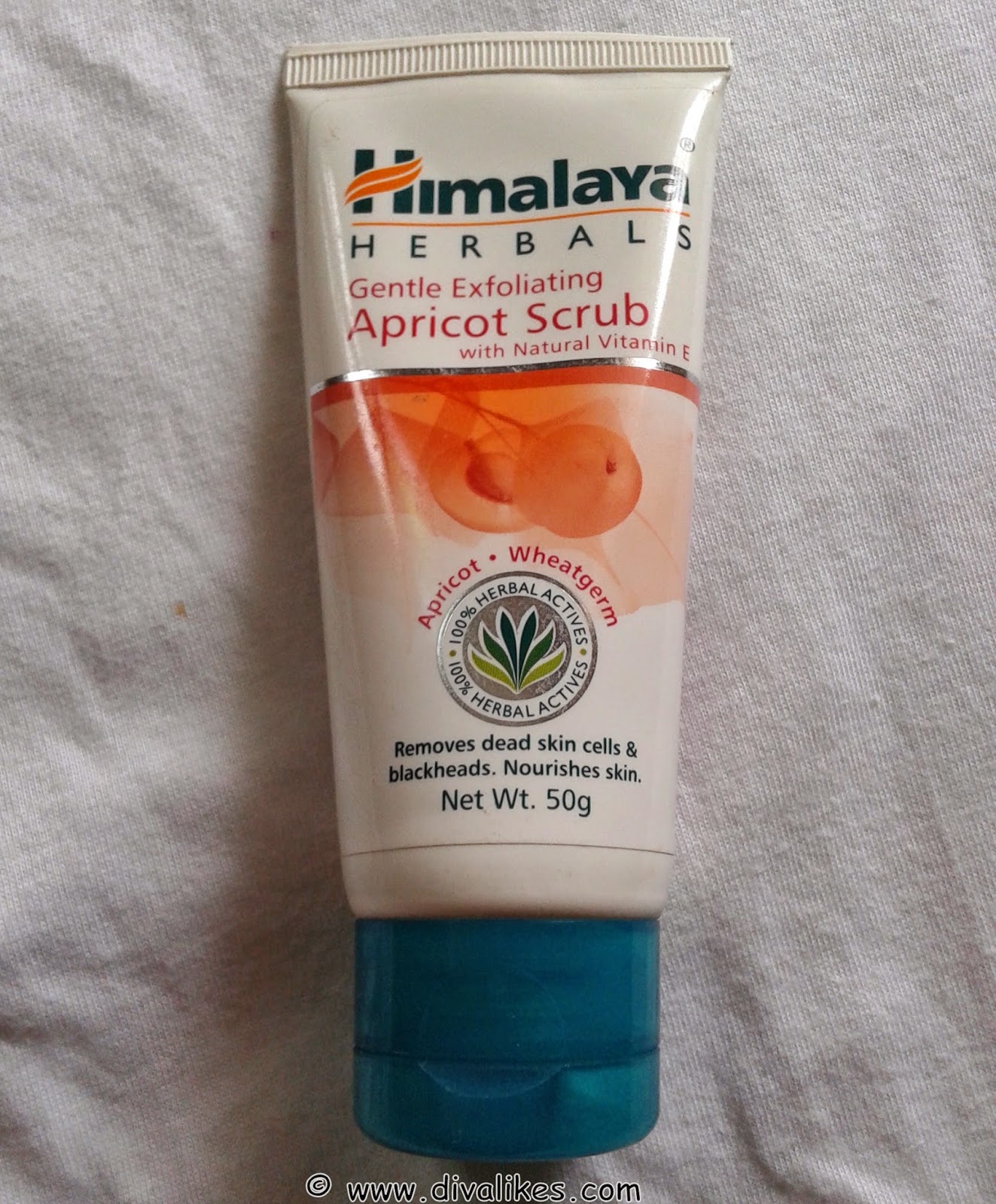 Himalaya Herbals Gentle Exfoliating Apricot Scrub Review Diva Likes