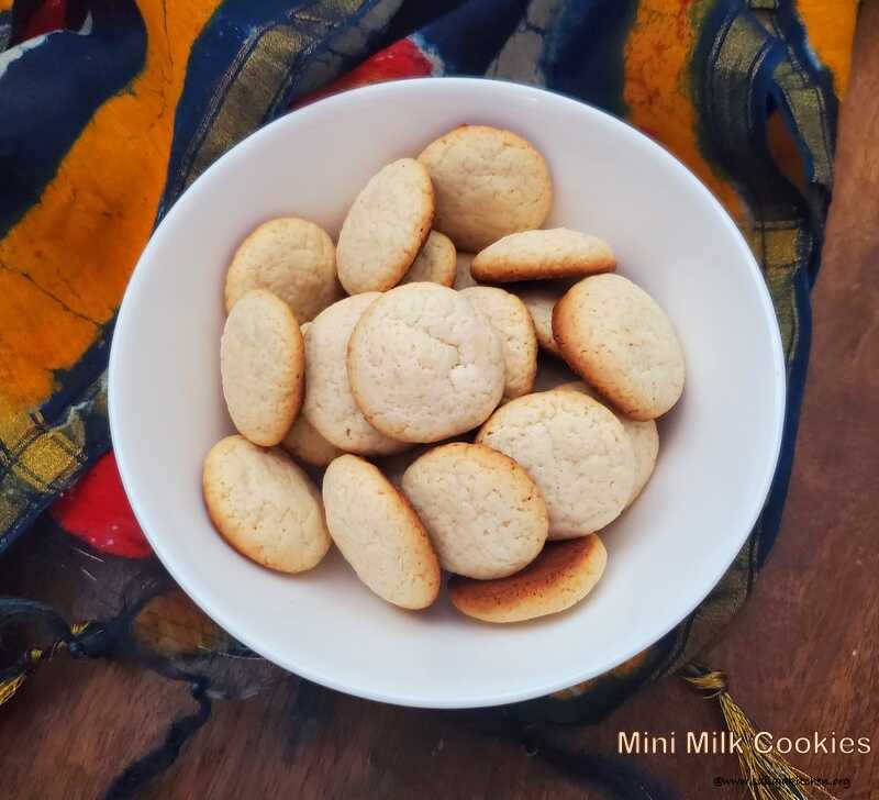 Sailaja Kitchen...A site for all food lovers! Mini Milk Cookies / Mini
