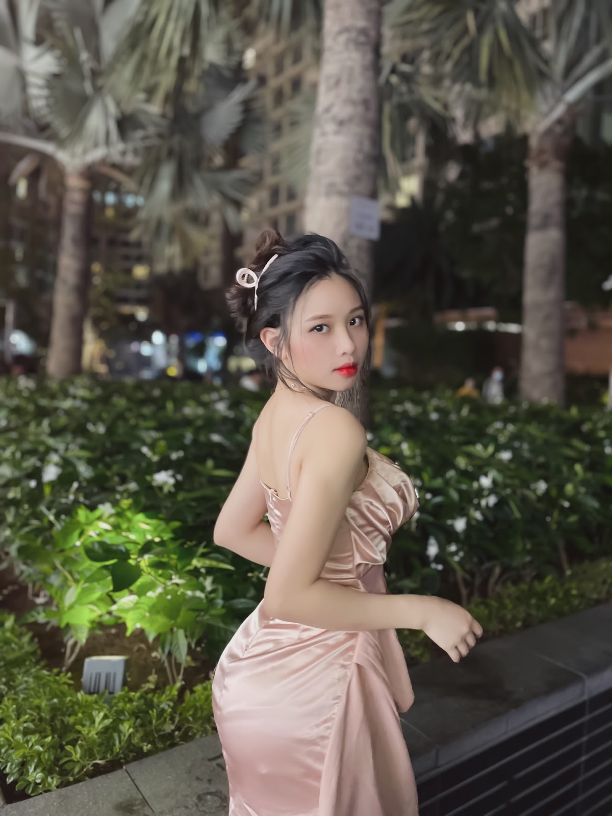 Nữ sinh khả ái trường Hutech Trần Nhung : Tự tin là trang phục đẹp nhất của con gái 71