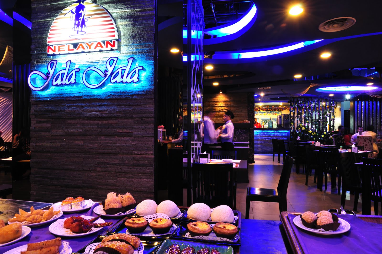 Dua Kultur di Restoran Nelayan