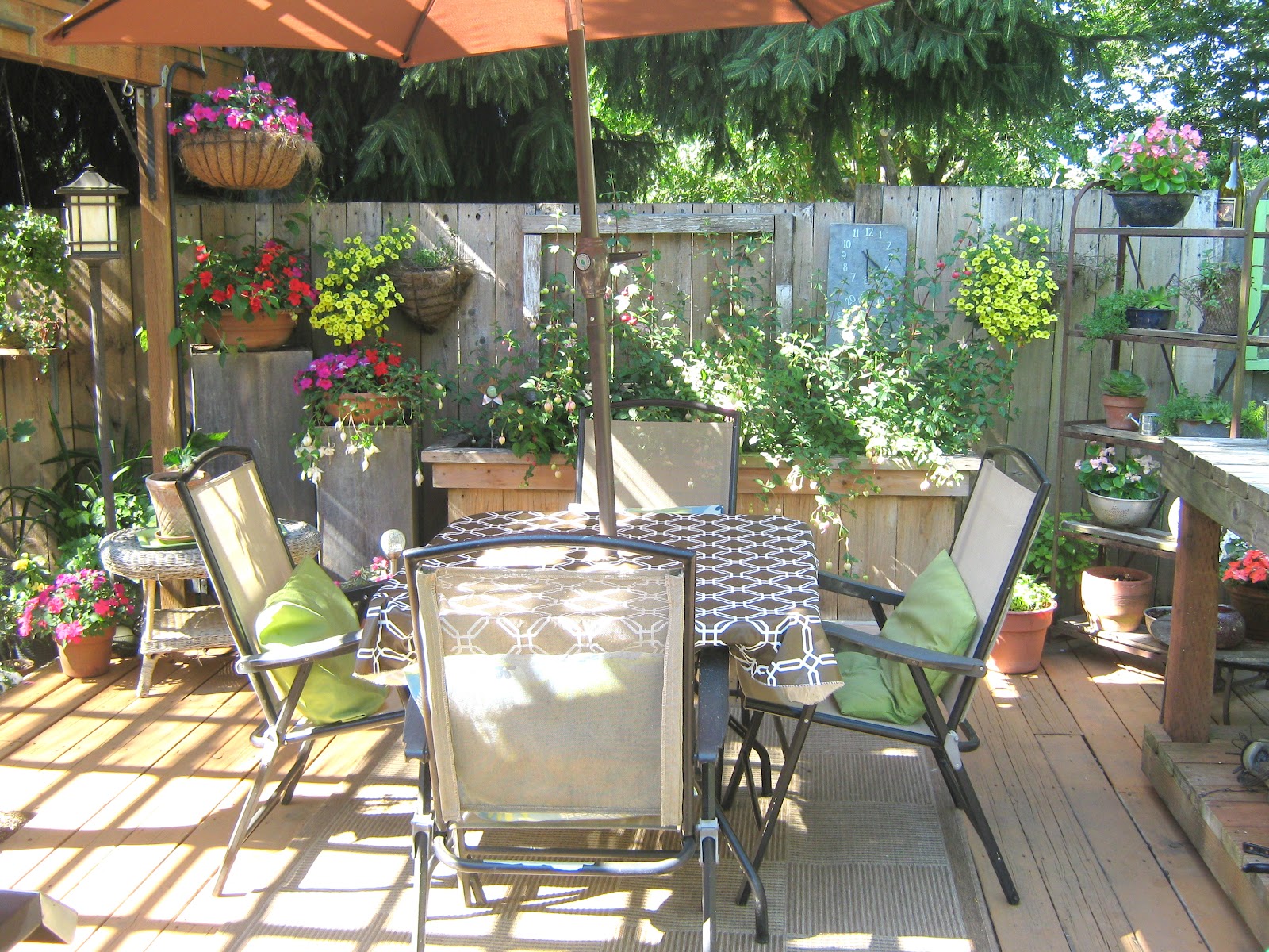 Rindy Mae: The Deck Rindy Mae: The Deck on Small Back Deck Decorating Ideas id=90284