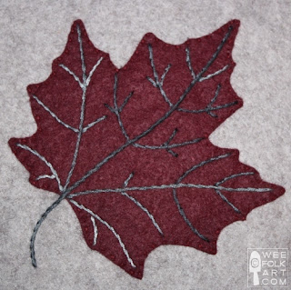 Iris Folding @ CircleOfCrafters.com: Free Maple Leaf Pattern