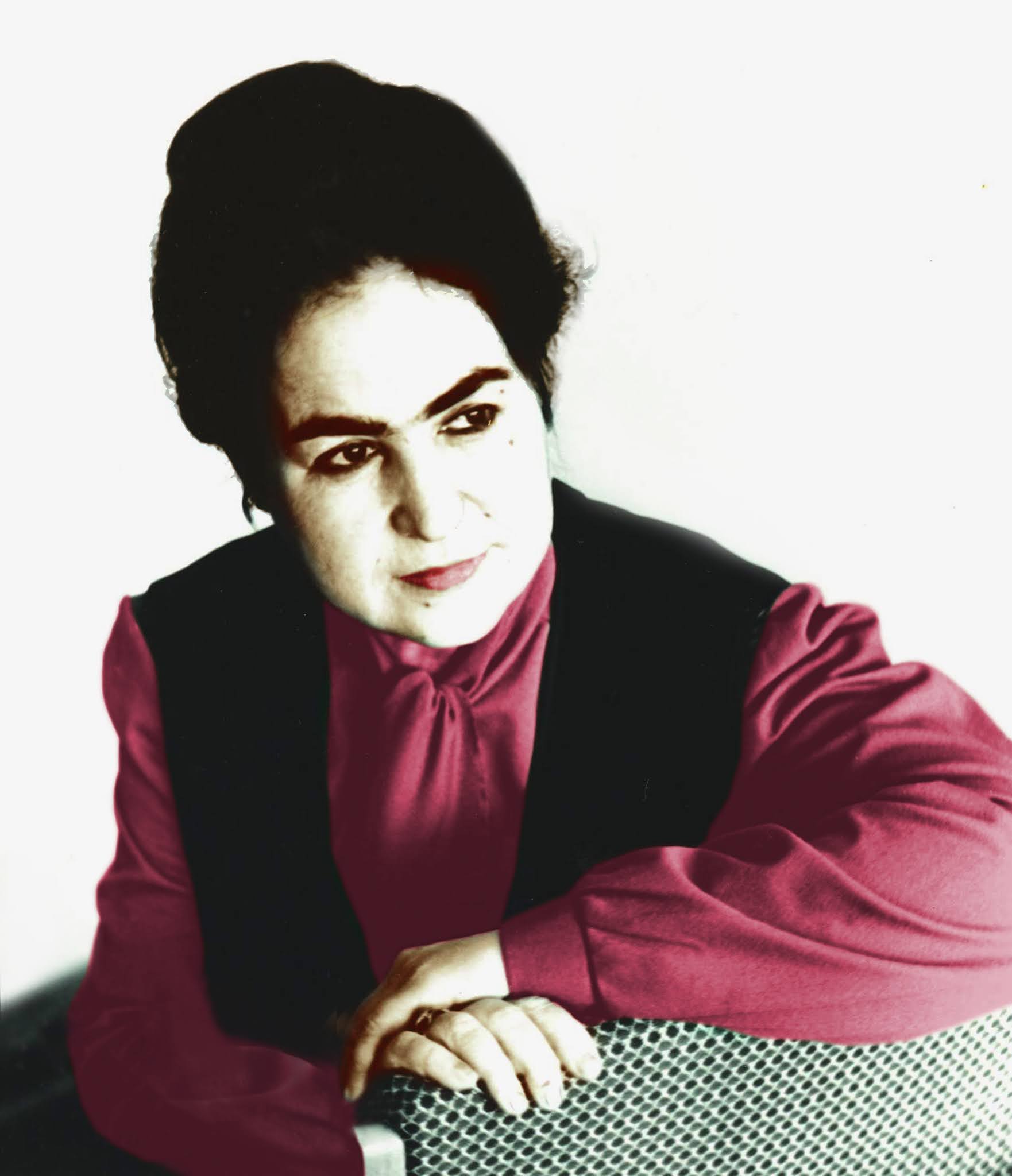 Қыз толқудан дымқыл болды (порно) Ормандағы жалаңаш жігіттердің бейнелері