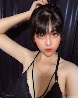 Model Thùy Dương 2k | E-CUP
