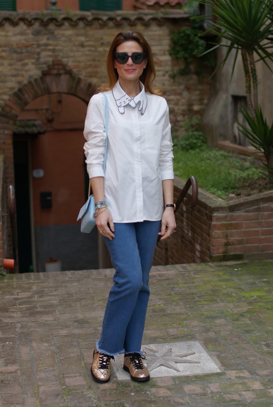 How to keep it simple yet special cat collar shirt Fashion and