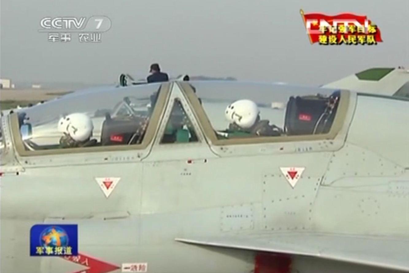 plaaf+planf+JL-9%252C+FTC-2000+Mountain+Eagle+%2528Shanying%2529seat+fighter+trainer+Guizhou+Aircraft+Industry+light-attack+aircraft+pl-12sd-10+pl-98asr+bvr+missile+afmpgmls-6+arm+china+pakistan+%252810%2529.jpg