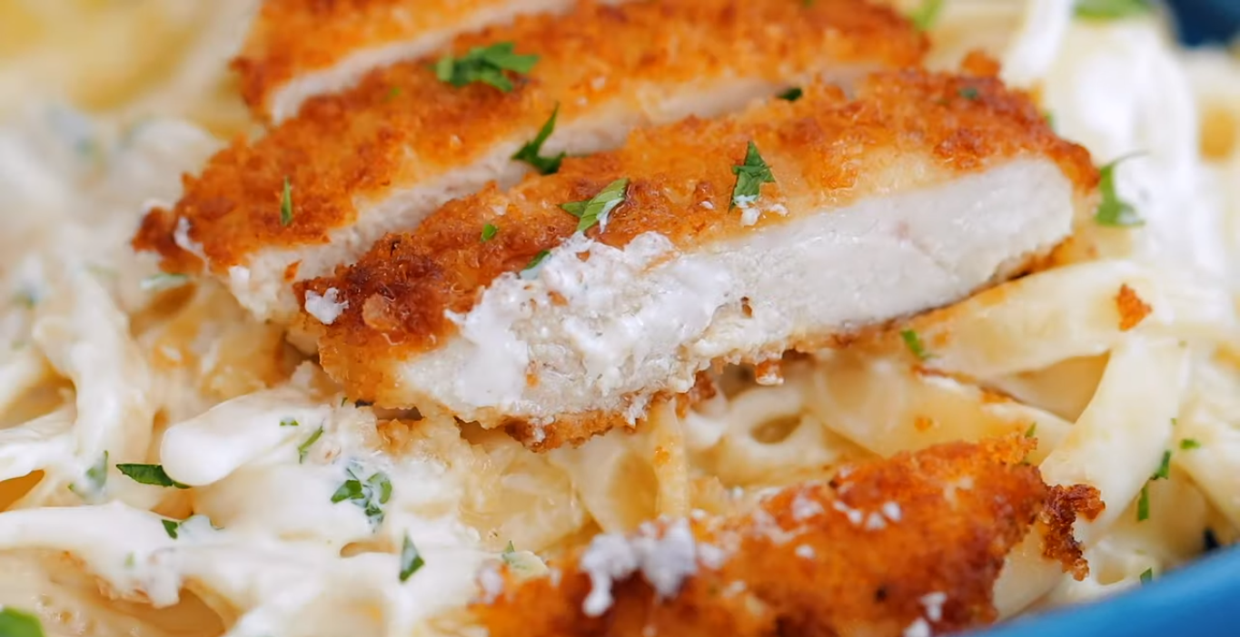 Creamy Lemon Garlic Chicken Pasta #creamy #chicken #garlic #lemon >> #
