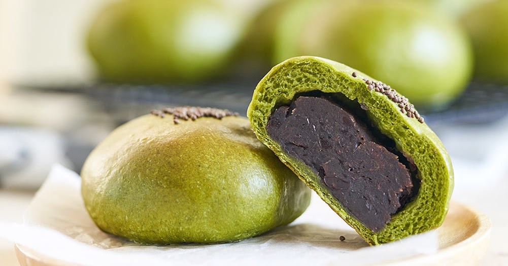 dailydelicious Green tea bread with sweet bean paste