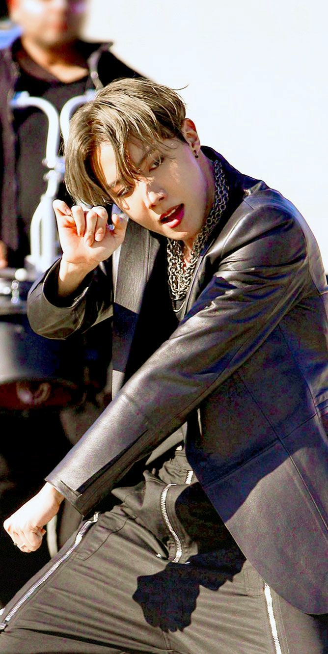 BTS Jhope Dance Wallpaper - 081020 - 0649 - K-POP STOCK