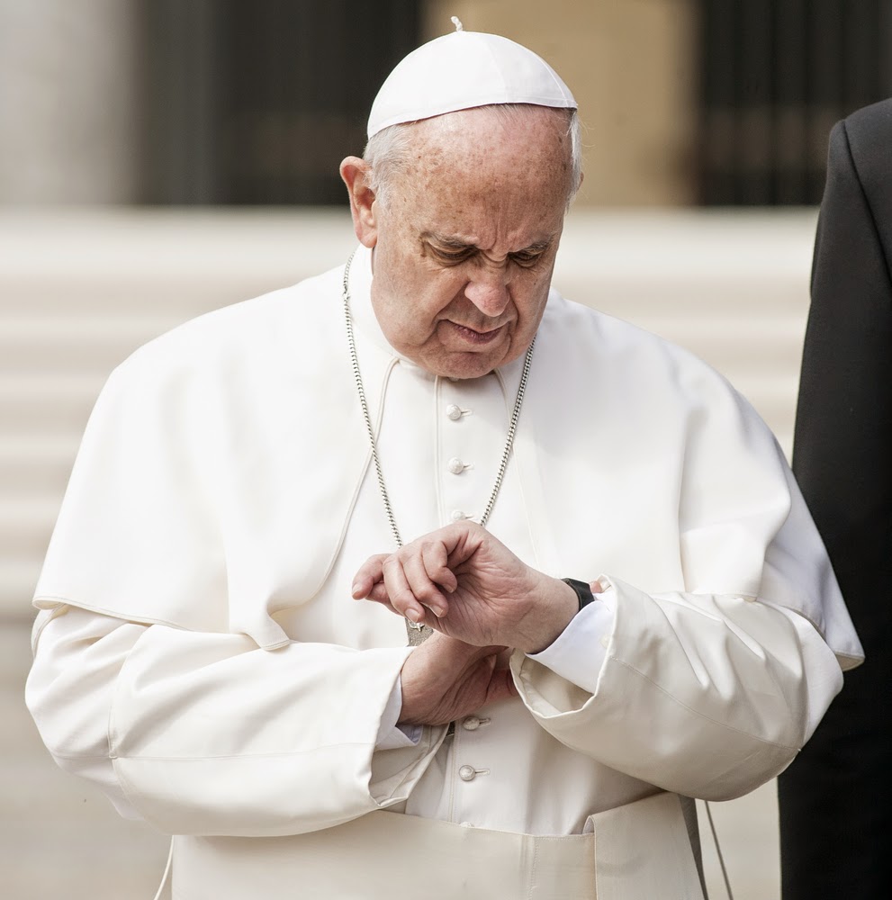 Weihnachten 2022 Im Vatikan Der Postillon Papst verlegt Weihnachten 2022 in den Sommer, damit