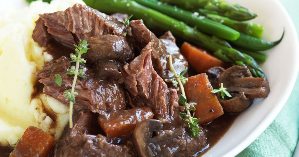Slow-cooker beef cheeks in red wine | Daily Easy Recipes