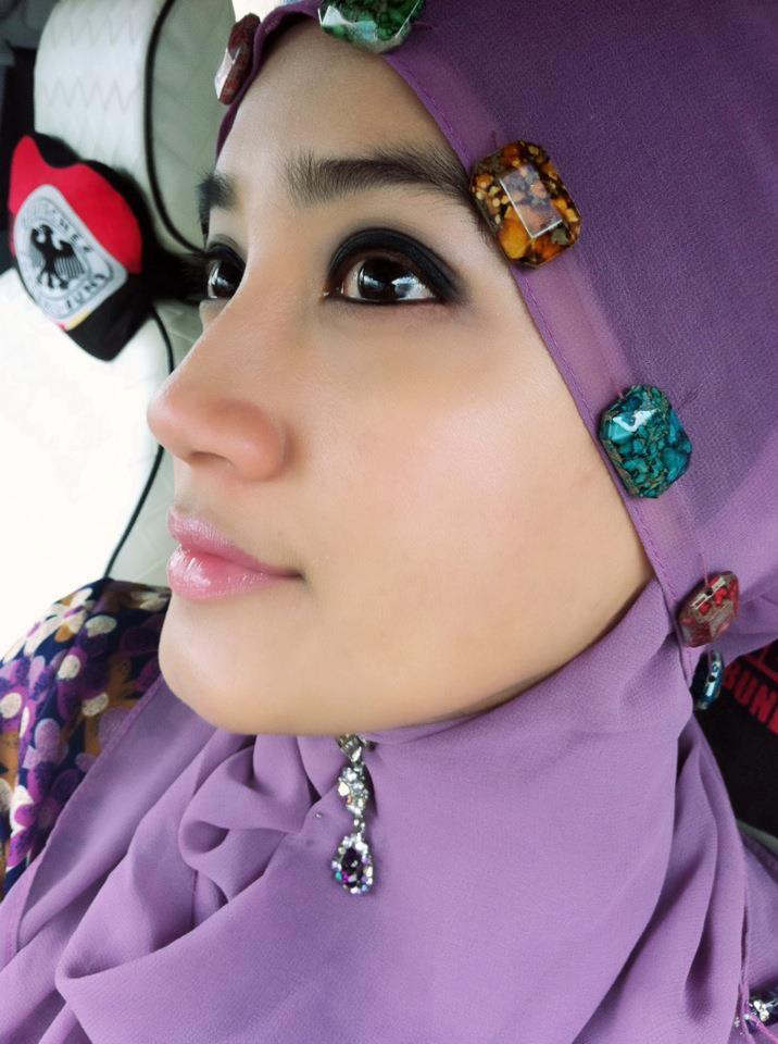 Foto Cewek Berjilbab Seksi dan Cantik Yang Hot Hot Foto Cewek Berjilbab Seksi dan Cantik Yang Hot Hot