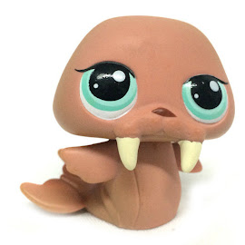 Littlest Pet Shop Collectible Pets Walrus (#977) Pet