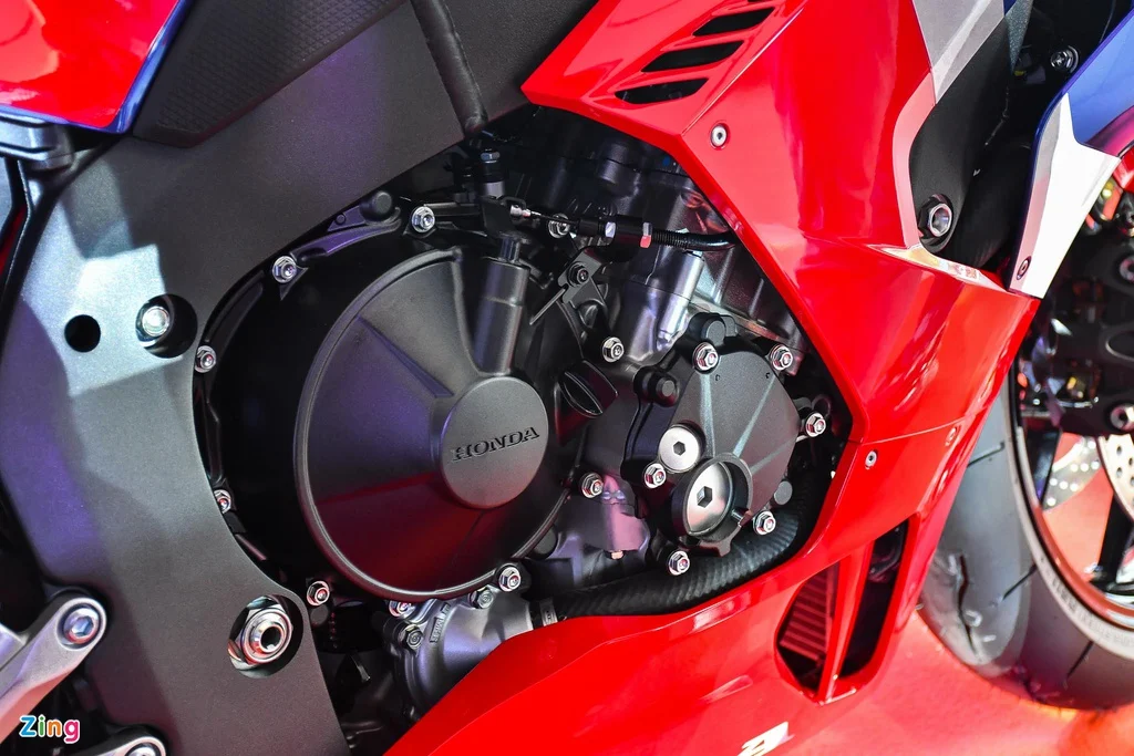 Chi tiết Honda CBR1000RR-R 2020 giá từ 949 triệu tại Việt Nam