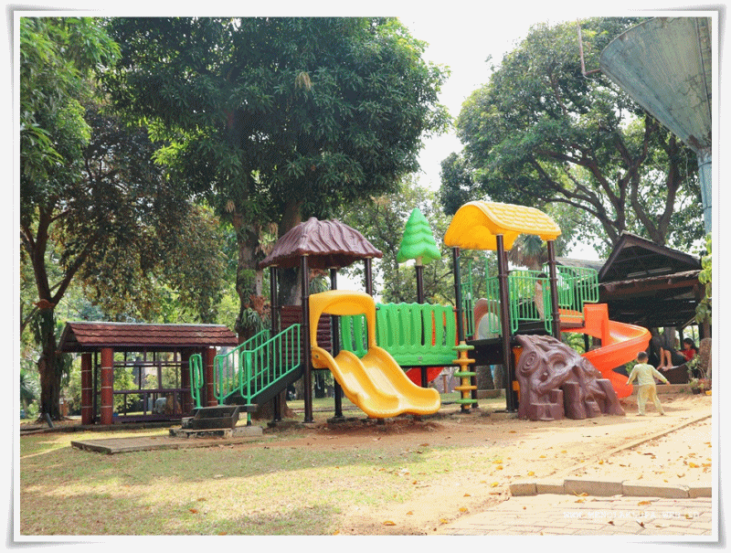 Liburan Seru dari Pulau Bidadari Hingga Atlantis Kata adalah mantra