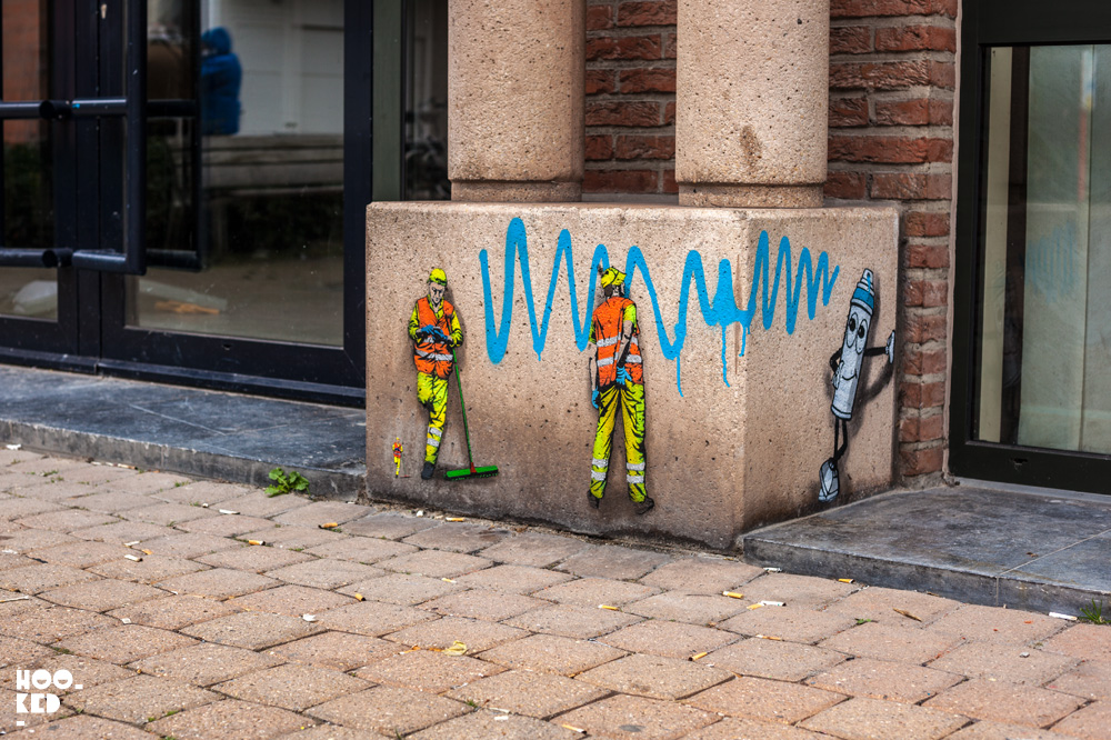 Street Artist OakOak and Jaune in Ostend, Belgium. Photo ©Hookedblog / Mark Rigney