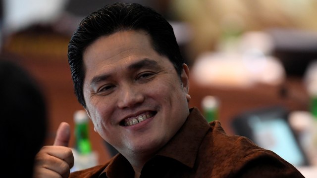 Erick Thohir Rombak BUMN Pelabuhan: Refly Harun Dicopot, Ngabalin Jadi Komisaris Erick Thohir Rombak BUMN Pelabuhan: Refly Harun Dicopot, Ngabalin Jadi Komisaris