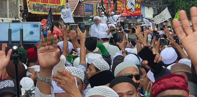 Bahayakan Umat, PDIP Minta Habib Rizieq Tunda Kegiatan Yang Timbulkan Kerumunan