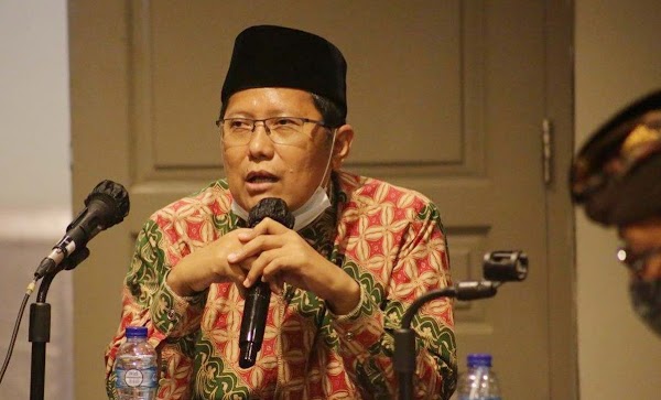 Ketua MUI KH Cholil Nafis Kritik Keras SKB 3 Menteri Soal Seragam Sekolah