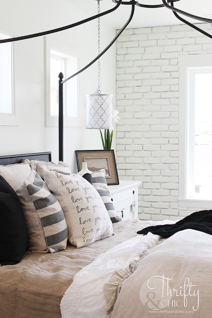7 ways to cozy up your bedroom. How to make your bedroom cozy. Bedroom decor and decorating ideas.