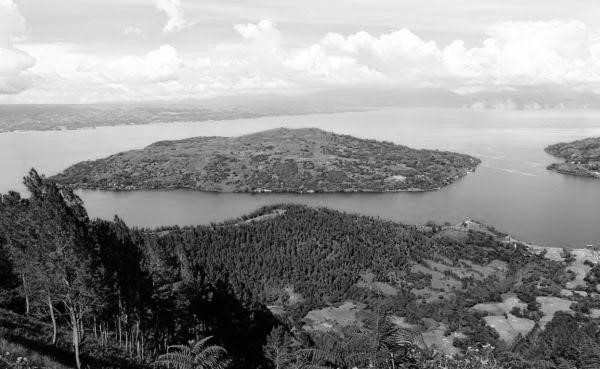 Legenda Danau Toba dalam Bahasa Jawa Fancy Petals