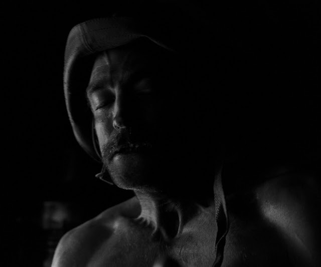 ausCAPS: Robert Pattinson nude in The Lighthouse