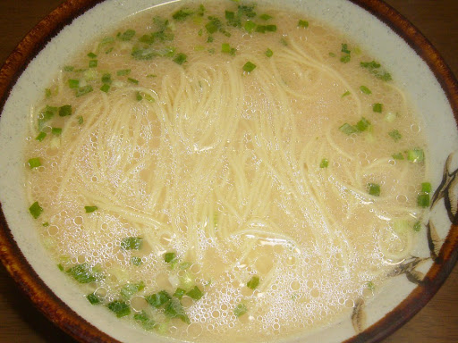 【サンポー食品】棒状プレミアム 高菜ラーメン 九州背脂とんこつ味