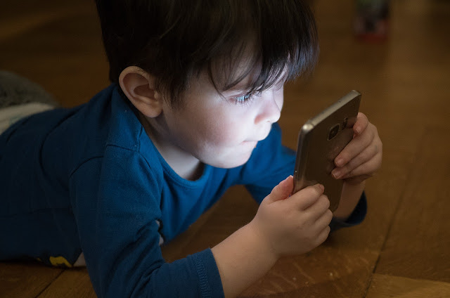 Cell phones bad effects on child health. 