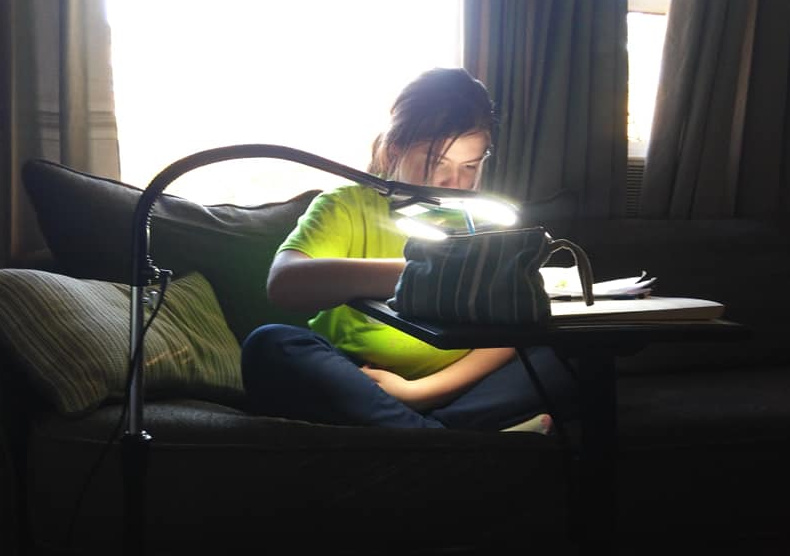 Magnifier Lamp for DIY Crafting, Sewing, Drawing, and Reading