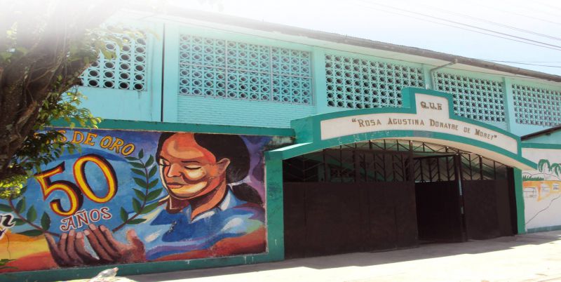 Escuela ROSA AGUSTINA DONAYRE DE MOREY - Iquitos