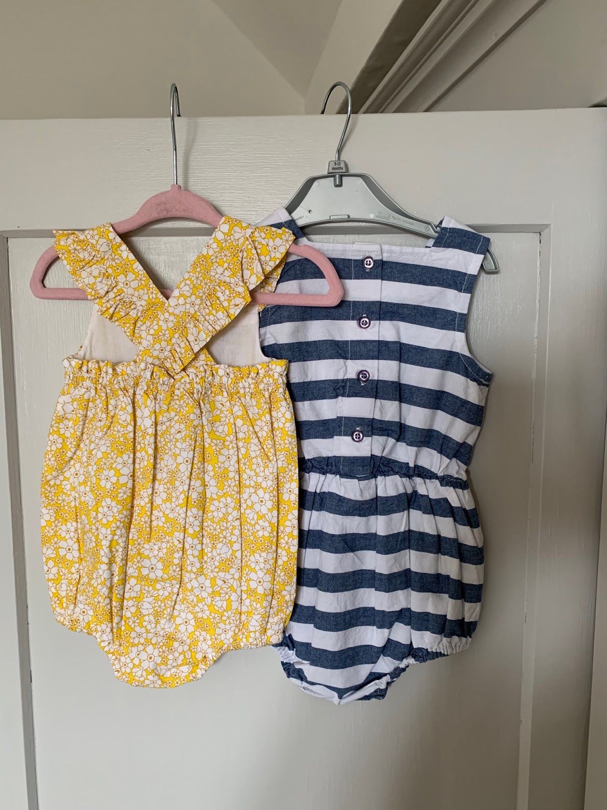 Pregnancy // Baby Clothes - Roses and Rolltops