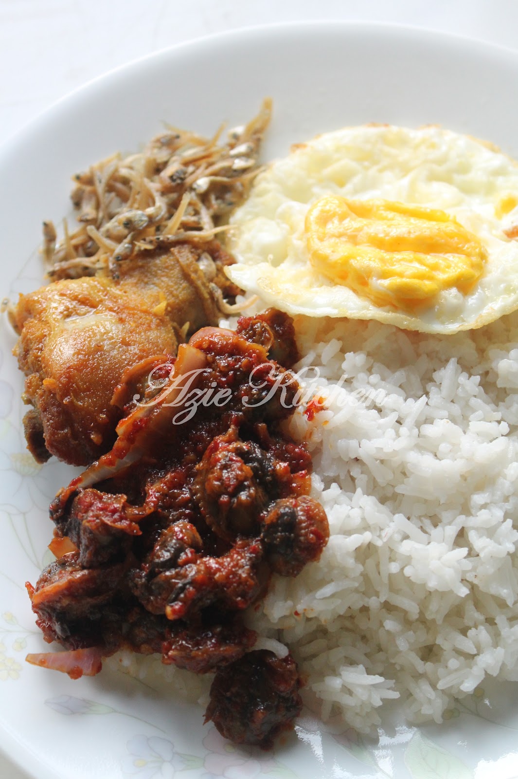 Nasi Lemak Dengan Sambal Kerang - Azie Kitchen