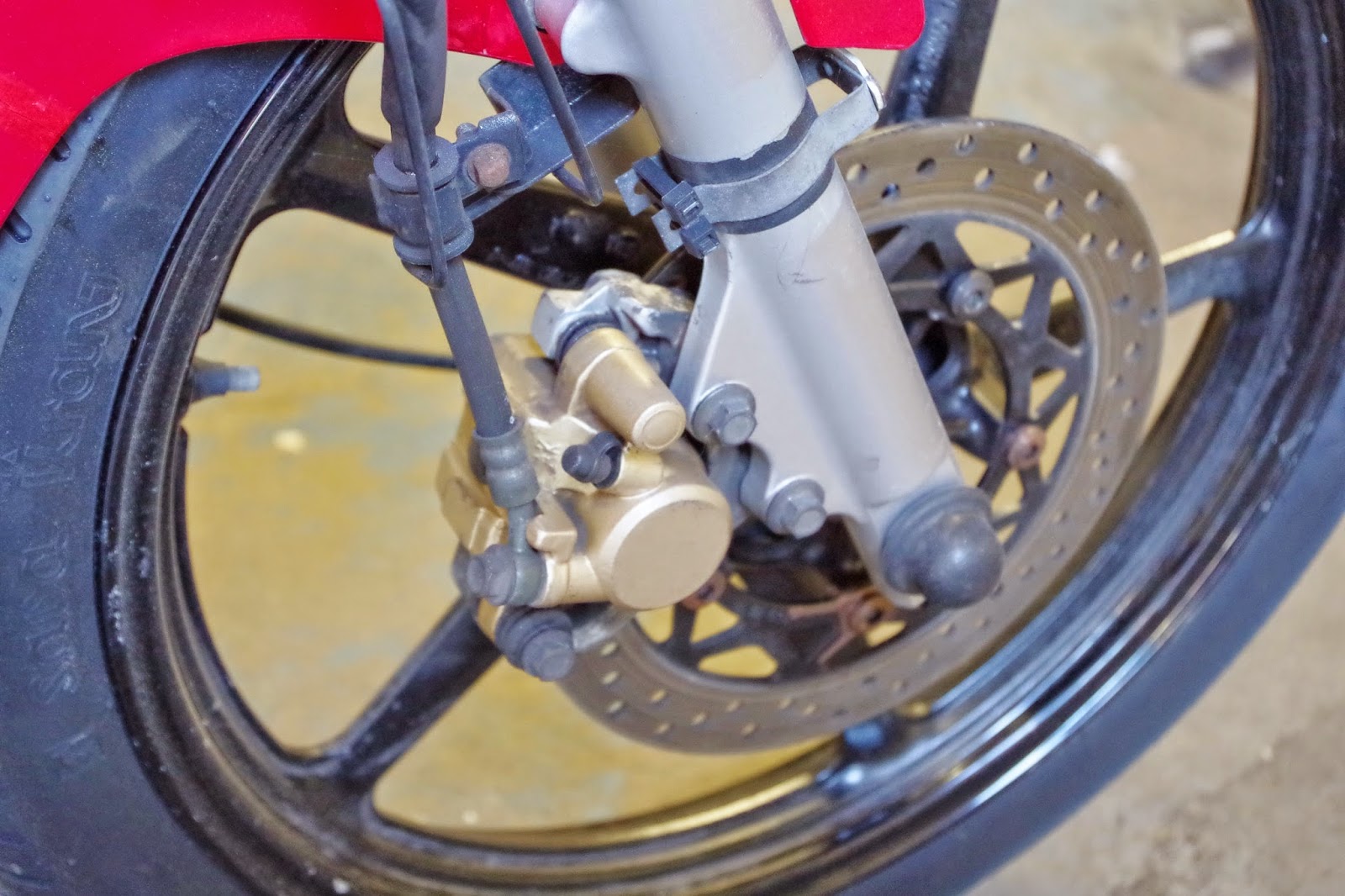 Yamaha YBR 125 Owner Blog Yamaha YBR 125 Front and Rear Brakes Common Problems