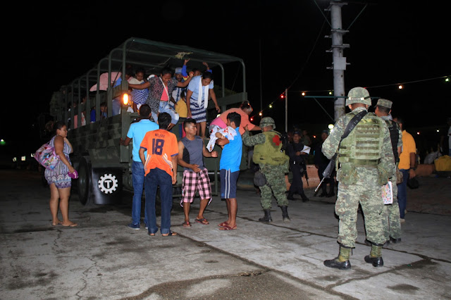 Evacuan comunidades de la Costa por alerta de tsunami