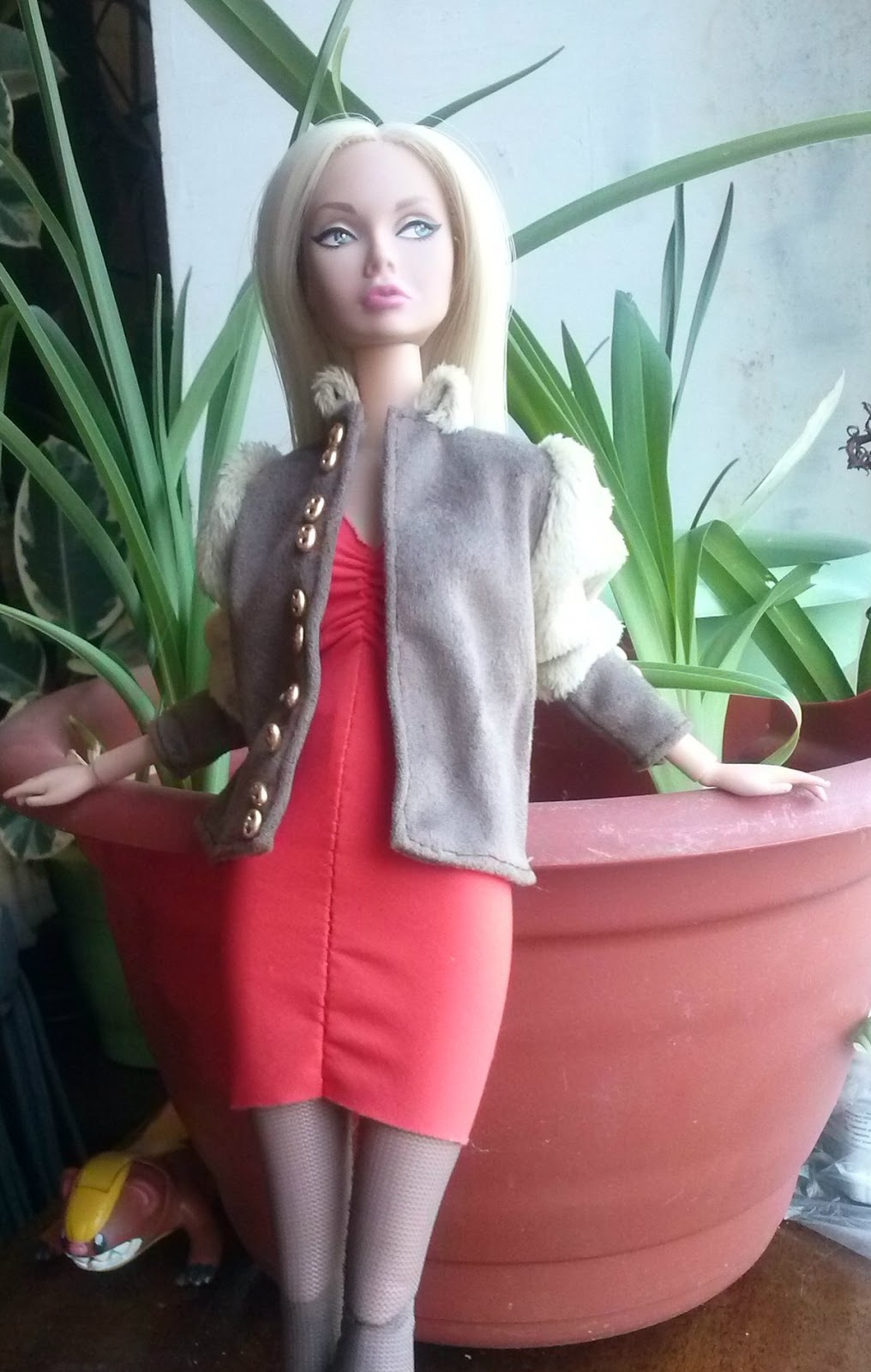 Eu Amo Artesanato: Roupa para Boneca Barbie com molde  Roupas para bonecas  barbie, Roupas para bonecas, Barbie fashionista