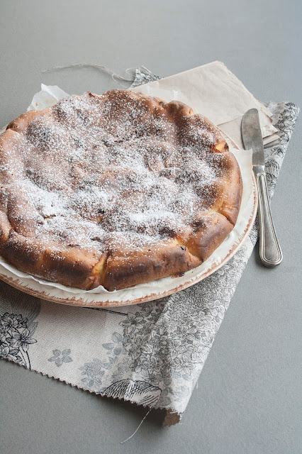 Torta alla ricotta e uvetta