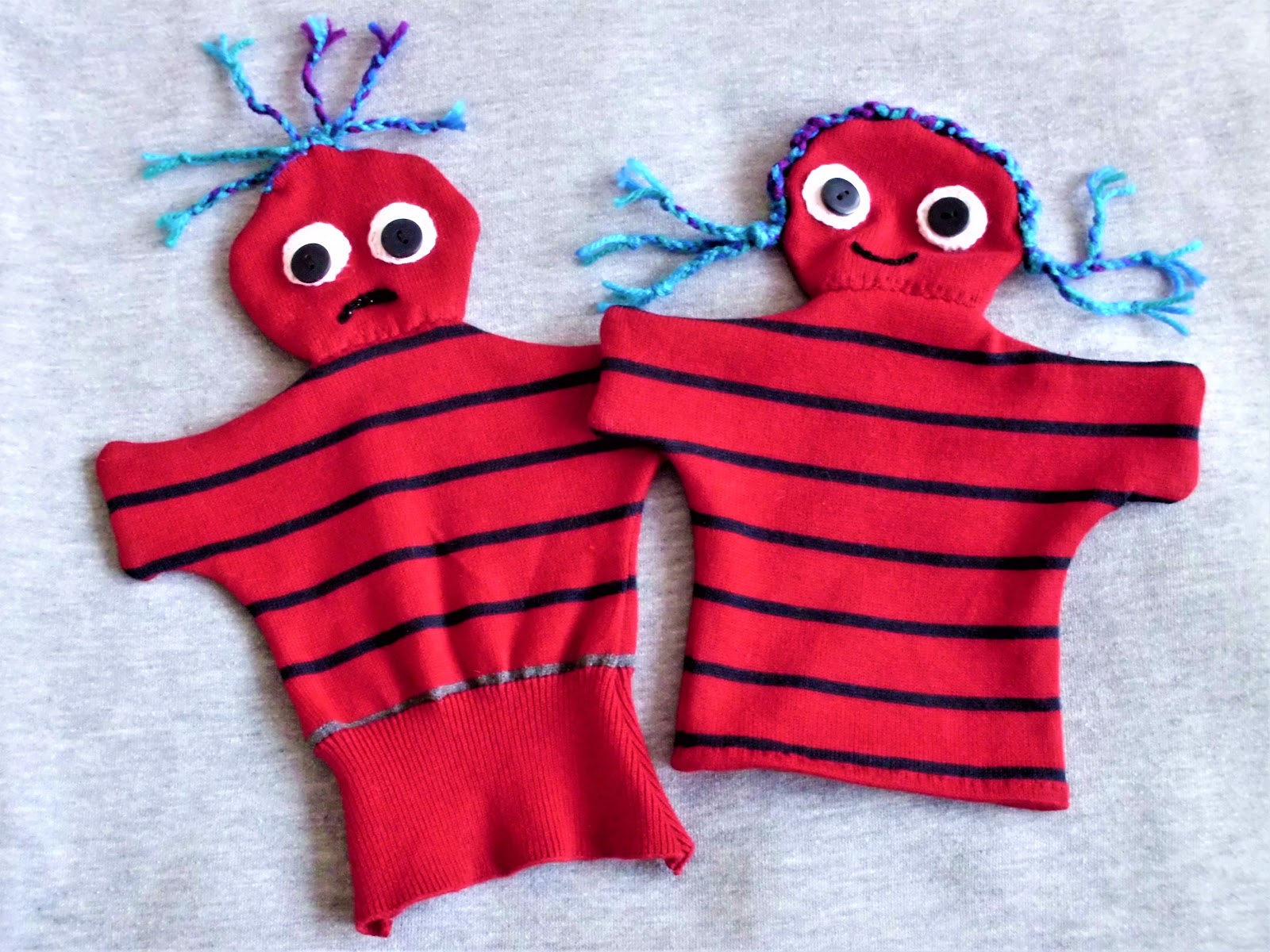 Great Balls of Wool Therapy puppets and a project bag...