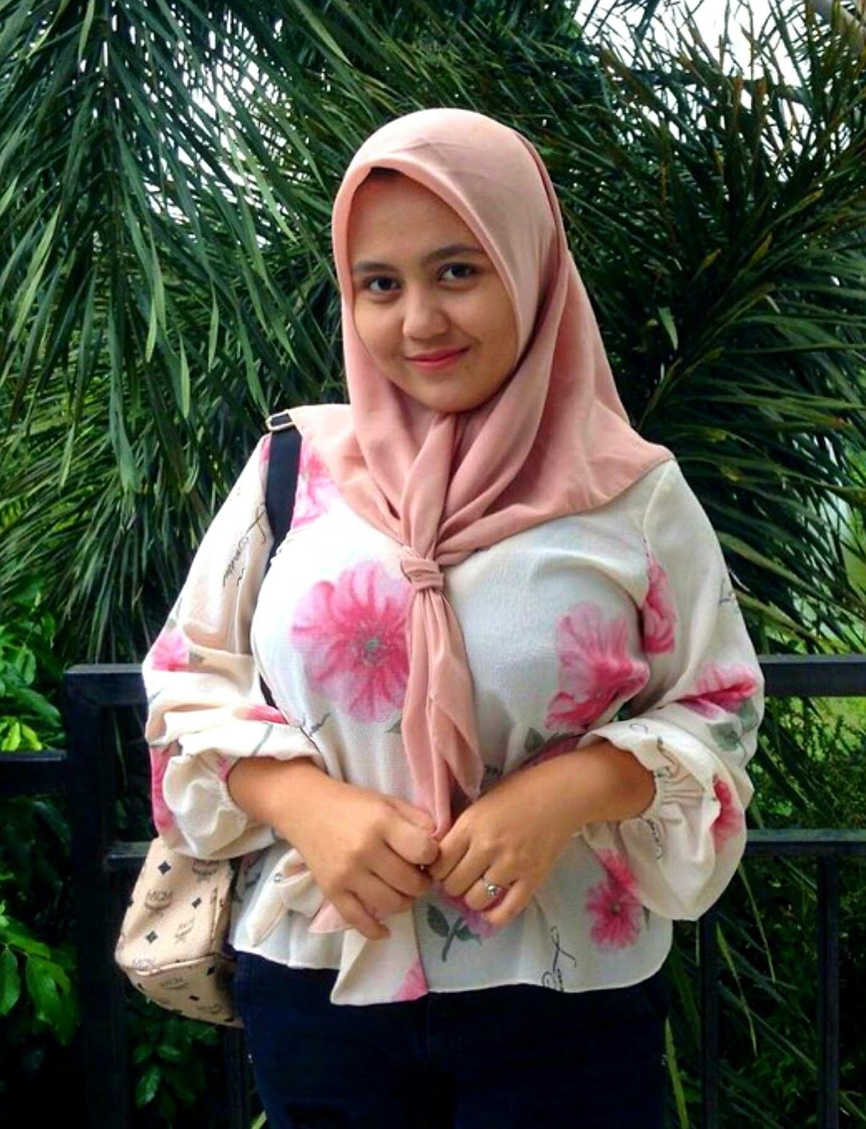 Jilbab Ketat Hot Hijab Network