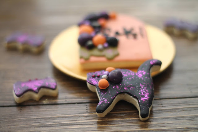 cat cookie, halloween cookies, Fondant Halloween Cookies 2021 ,Fondant cookies, fondant halloween cookies 2021, ideas to decorate cookies with fondant