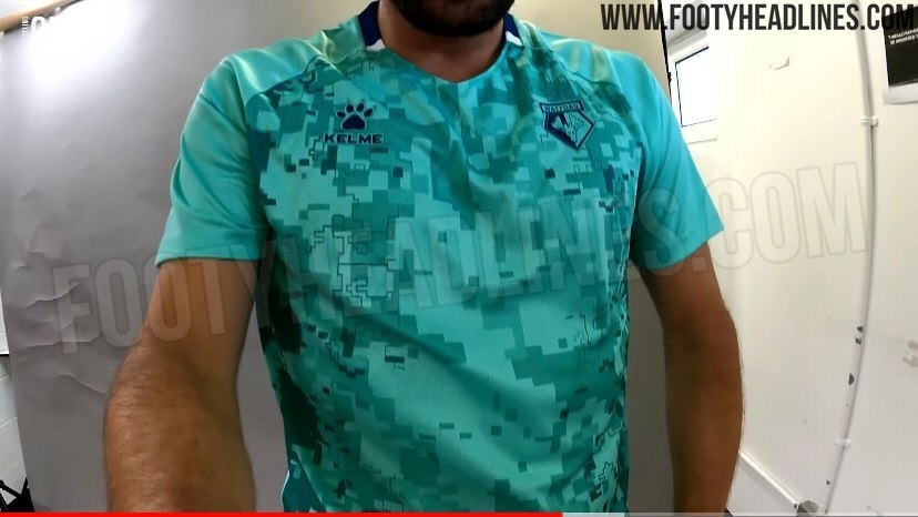 Goalkeeper kits premier league Clearance