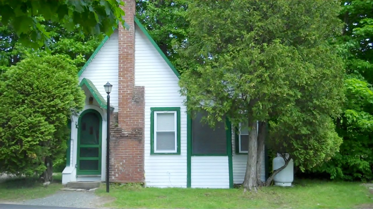 Relaxshacks.com: Teepees, Totum Poles, n' Tiny Houses/Micro-Lodging