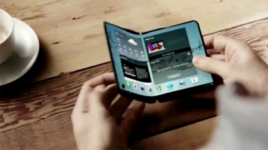 سامسونج تنوي اطلاق هاتف قابل للطي في يناير 2016