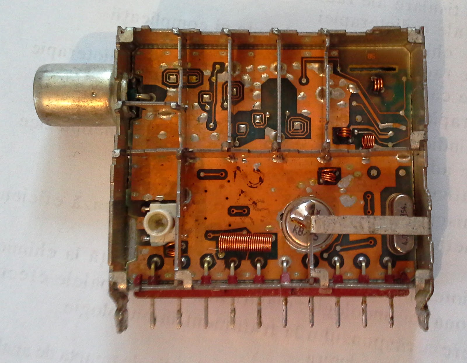 How to identify an unknown radio tuner · One Transistor