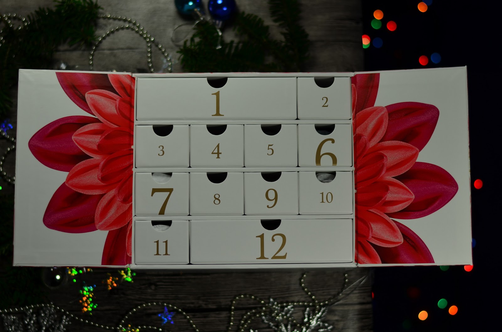 rysichka-clarins-12-days-of-christmas-calendar