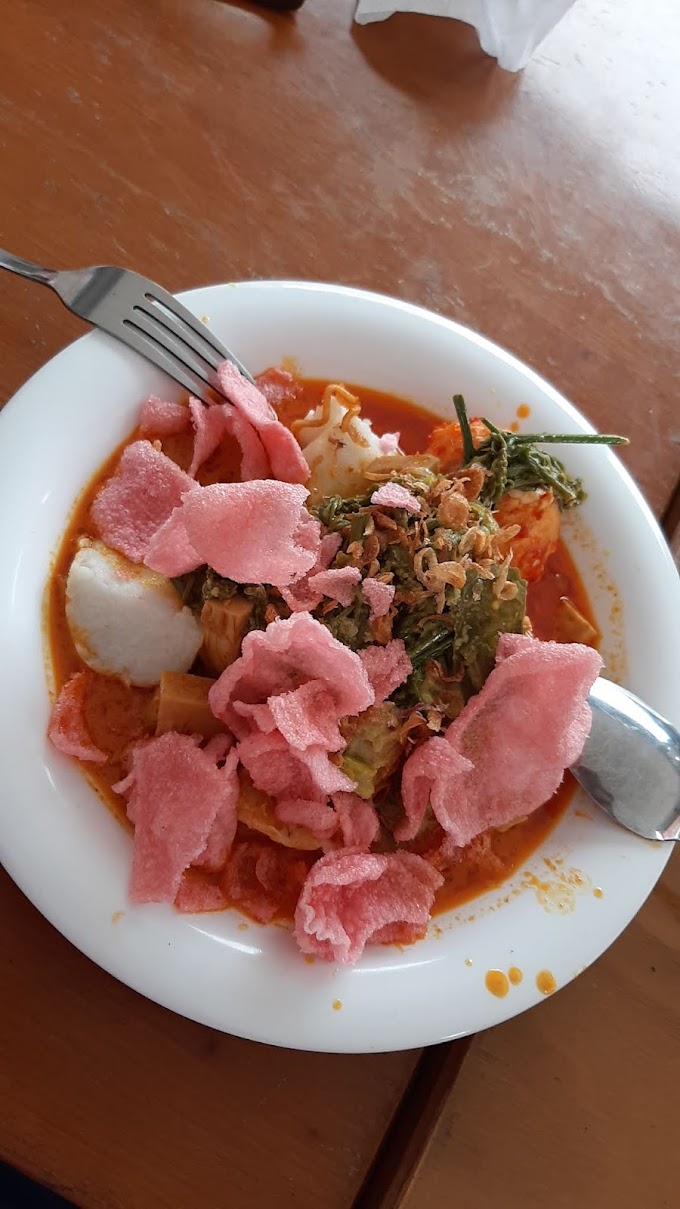 Tempat Makan (Enak) di Samarinda #8*          Lontong Padang RM Talago