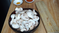 Preparing-Mushroom-for-biryani