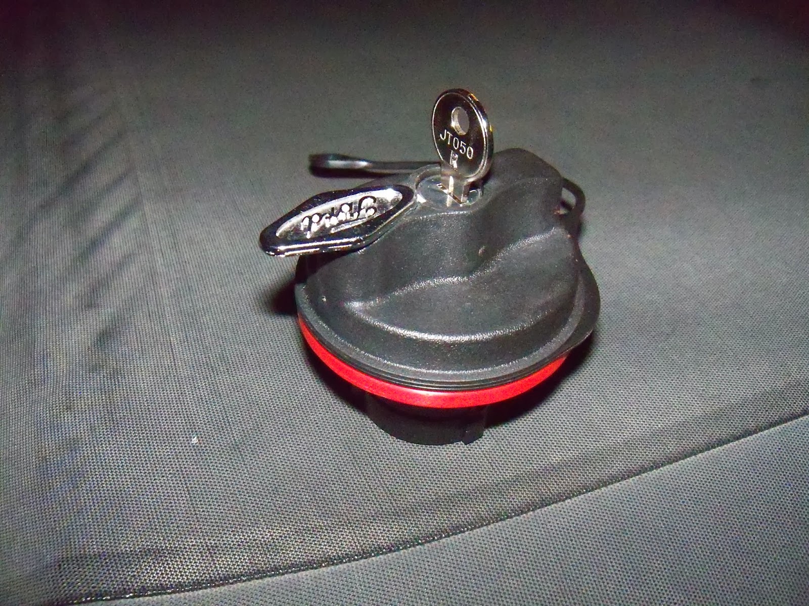 Mustang Parts 9904 Mustang Locking Lock Fuel Door Gas Cap w/ Key 20.00
