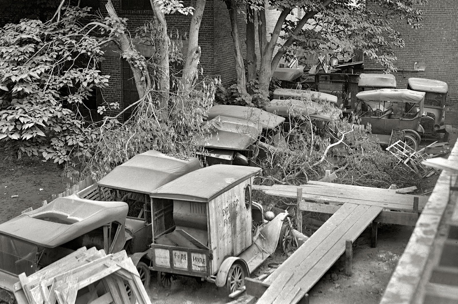Just A Car Guy Model T junkyard in 1926 Washington DC